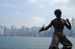 "Bruce Lee" - chinesische Filmlegende auf dem "Movie Walk"