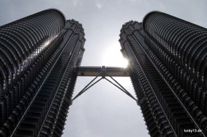 Petronas Towers in Kuala Lumpur - Das Wahrzeichen Malaysiens.